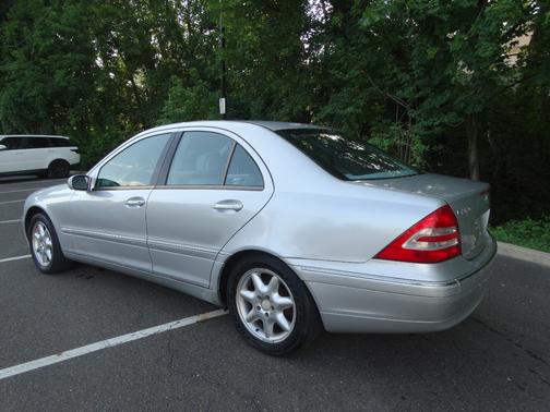 2001 Mercedes-Benz C-Class C240