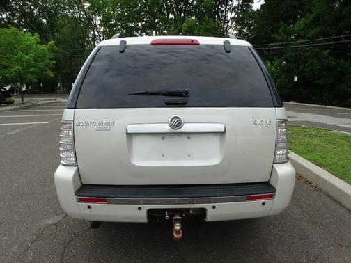 White 2006 Mercury Mountaineer Premier