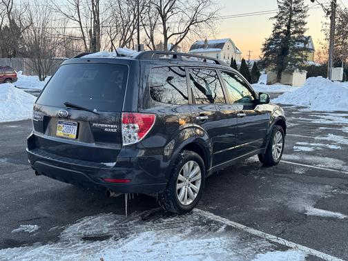 2013 Subaru Forester 2.5X Limited