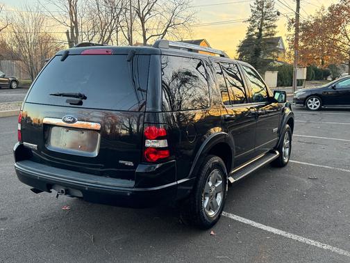 2006 Ford Explorer Limited