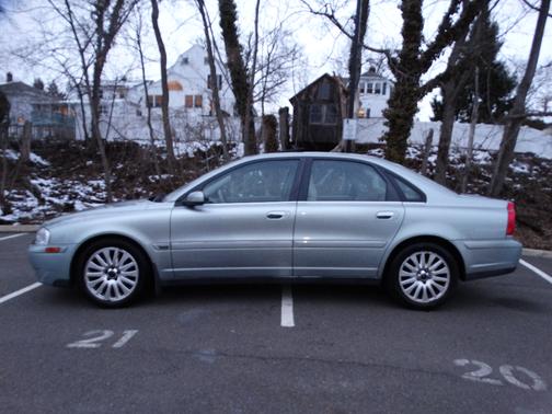 2004 Volvo S80 