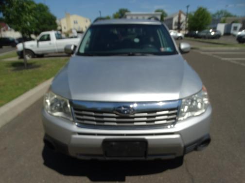 SILVER 2010 Subaru Forester 2.5 X Premium