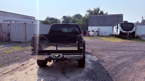 Black 2002 Ford F-350
