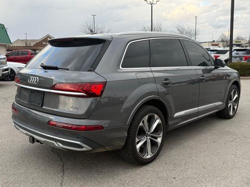 2021 Audi Q7 55 Premium Plus