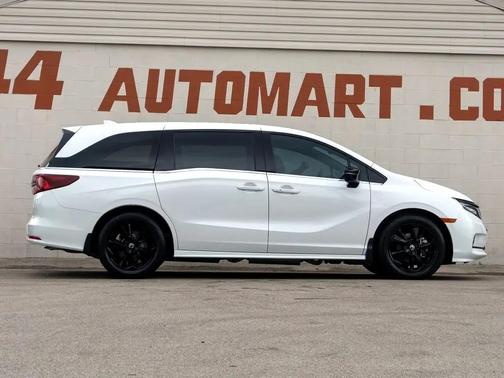 2023 Honda Odyssey Sport