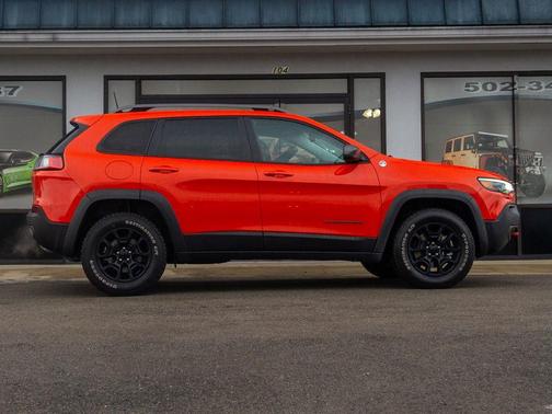 2021 Jeep Cherokee Trailhawk