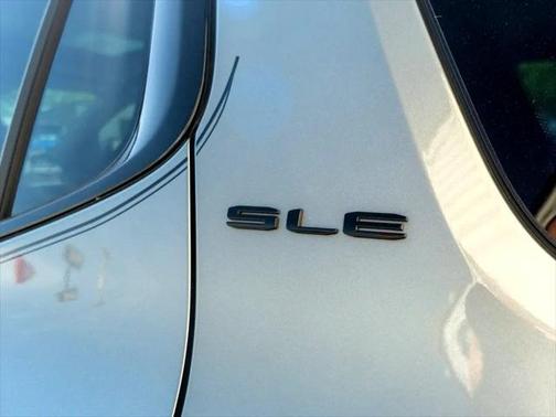 2023 GMC Acadia FWD SLE