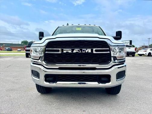 2020 RAM 2500 Tradesman Regular Cab 4X4 8' Box