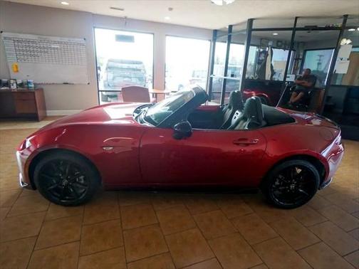 2020 Mazda MX-5 Miata Club