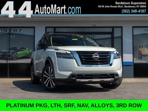 2023 Nissan Pathfinder Platinum FWD