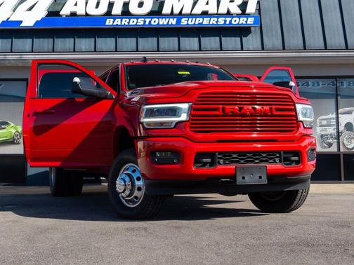 2019 RAM 3500 Laramie Crew Cab 4x4 8' Box