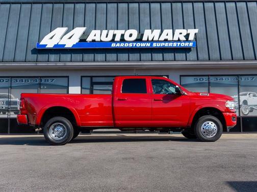 2019 RAM 3500 Laramie Crew Cab 4x4 8' Box