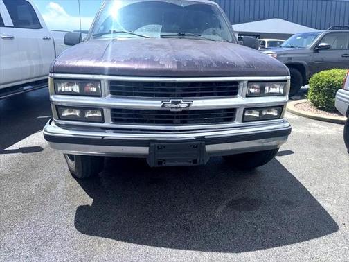 1997 Chevrolet Suburban 2500 LT