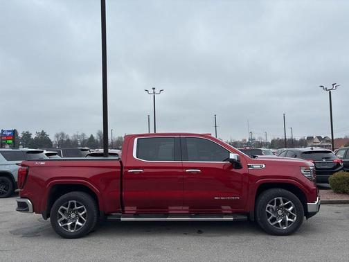 2024 GMC Sierra 1500 SLT