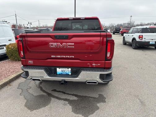 2024 GMC Sierra 1500 SLT