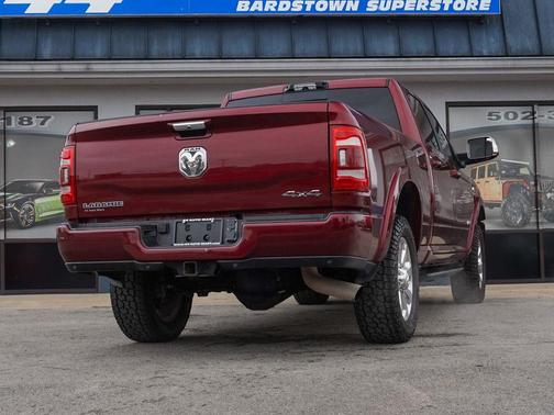 2022 RAM 2500 Laramie Crew Cab 4x4 6'4' Box
