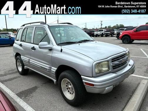 2002 Chevrolet Tracker Hard Top LT