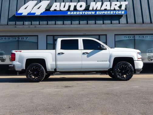 2018 Chevrolet Silverado 1500 Custom