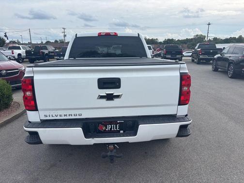 2018 Chevrolet Silverado 1500 Custom