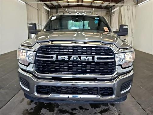 2024 RAM 2500 Tradesman Regular Cab 4x4 8' Box