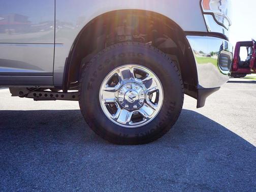 2024 RAM 2500 Tradesman Regular Cab 4x4 8' Box