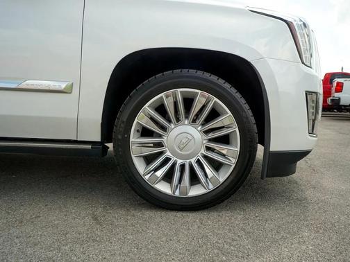 2016 Cadillac Escalade Platinum