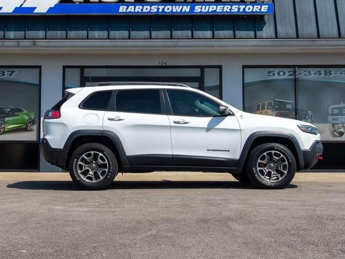 2020 Jeep Cherokee Trailhawk