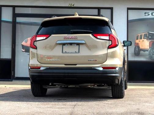 2022 GMC Terrain AWD AT4