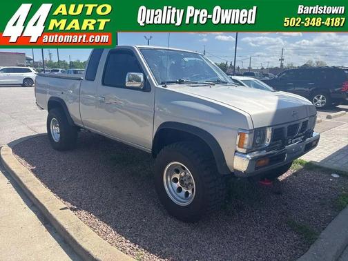 Silver 1996 Nissan Pickup Truck XE