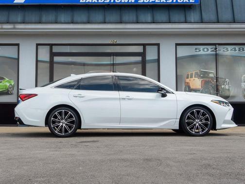 2019 Toyota Avalon XSE