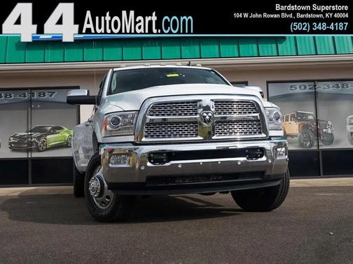 2017 RAM 3500 Laramie Crew Cab 4x4 8' Box