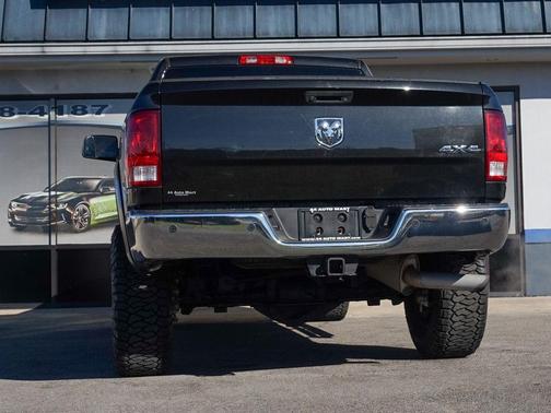 2018 RAM 2500 Tradesman Crew Cab 4x4 6'4' Box