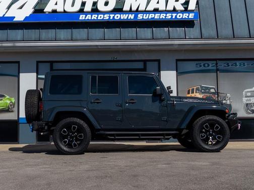 2017 Jeep Wrangler Unlimited Sahara