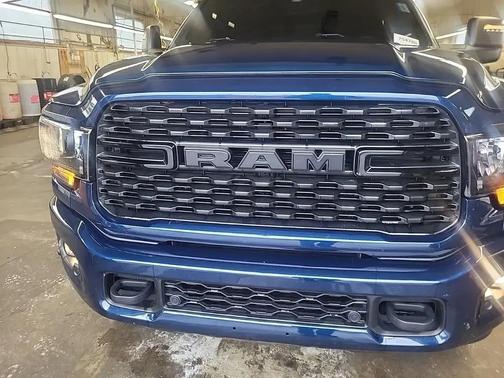 Patriot Blue Pearlcoat 2024 RAM 2500 Big Horn Crew Cab 4x4 6'4' Box
