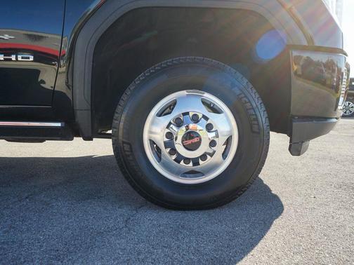 2023 GMC Sierra 3500 Denali