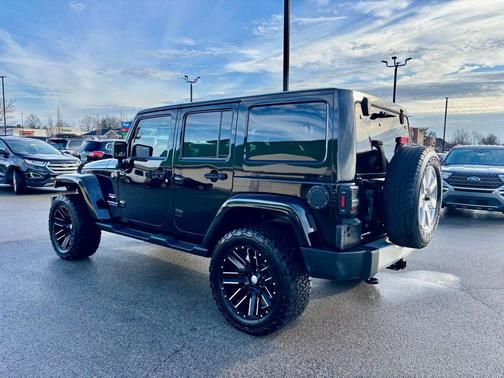 2013 Jeep Wrangler Unlimited Sahara