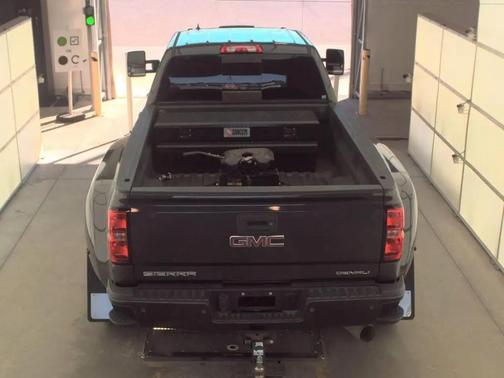 2016 GMC Sierra 3500 Denali