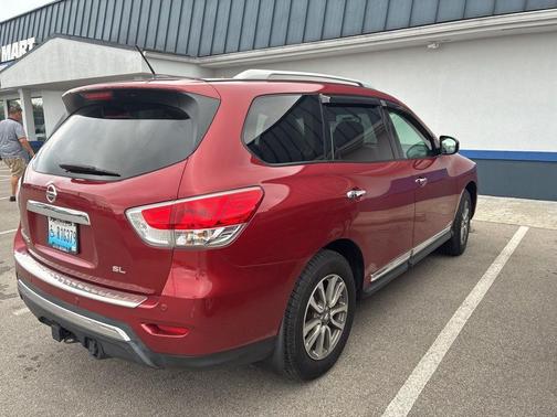 2013 Nissan Pathfinder SL