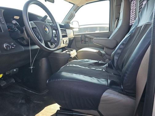 2020 Chevrolet Express 2500 RWD 2500 Regular Wheelbase WT