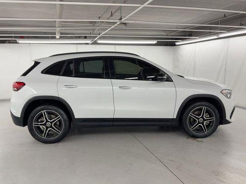 2022 Mercedes-Benz GLA 250 Base