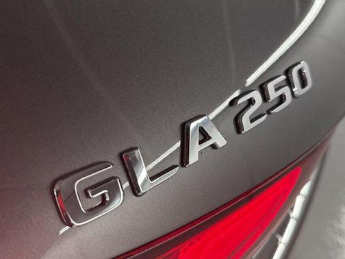 2022 Mercedes-Benz GLA 250 Base