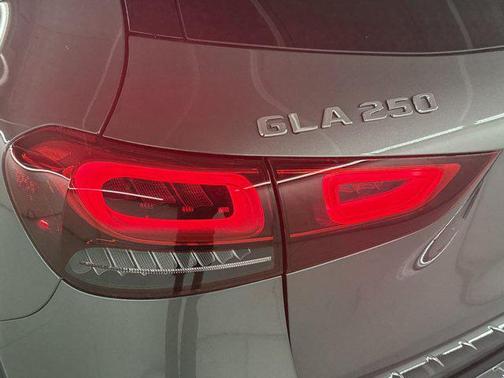 2022 Mercedes-Benz GLA 250 Base