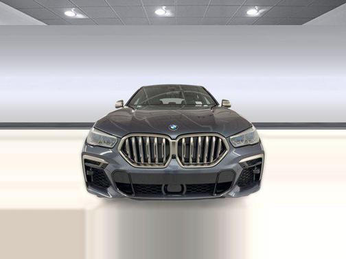 2022 BMW X6 M50i
