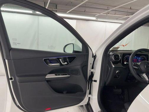 2026 Mercedes-Benz GLC 300 Base