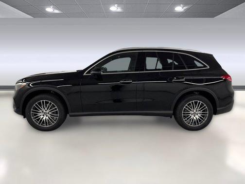 2026 Mercedes-Benz GLC 300 Base