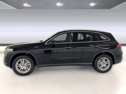 2026 Mercedes-Benz GLC 300 Base