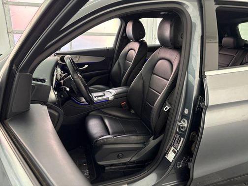 2022 Mercedes-Benz GLC 300 Base