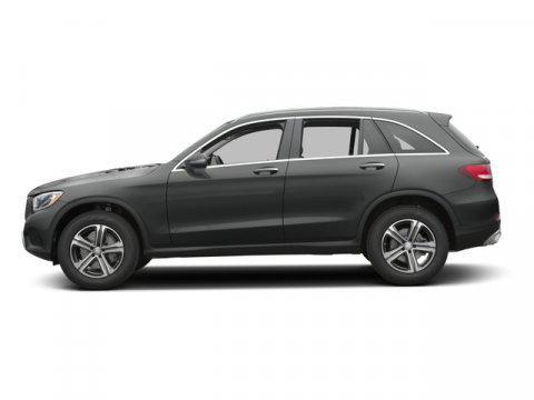2017 Mercedes-Benz GLC 300 Base