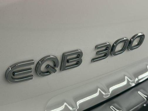 2023 Mercedes-Benz EQB 300 4MATIC