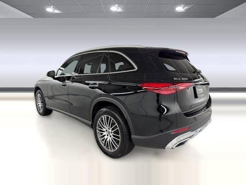 Black 2026 Mercedes-Benz GLC 300 Base